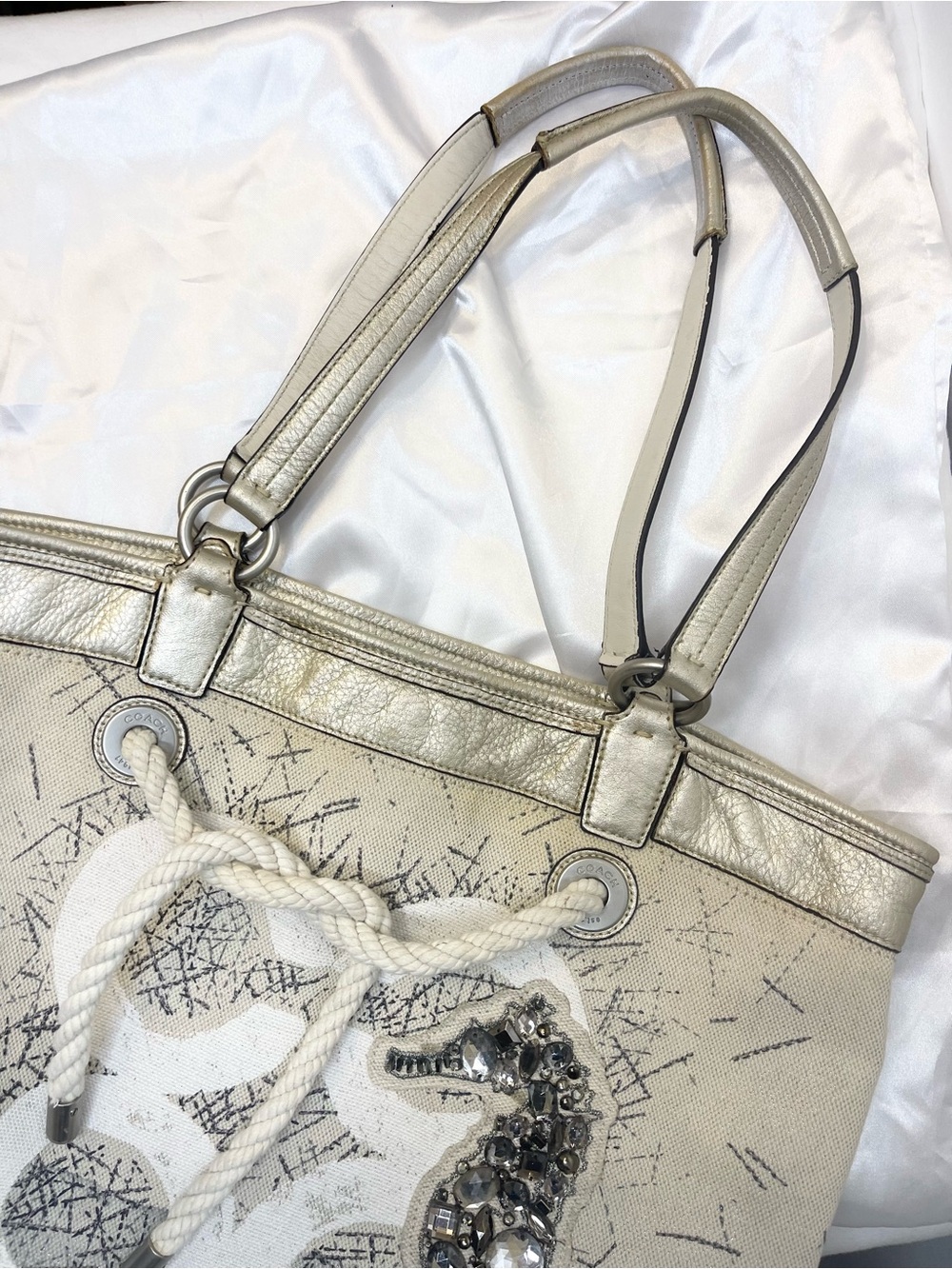 Coach Audrey Leigh Seahorse Beach Tote Bag (Style #17039) Limited Edition - Picture 16 of 17
